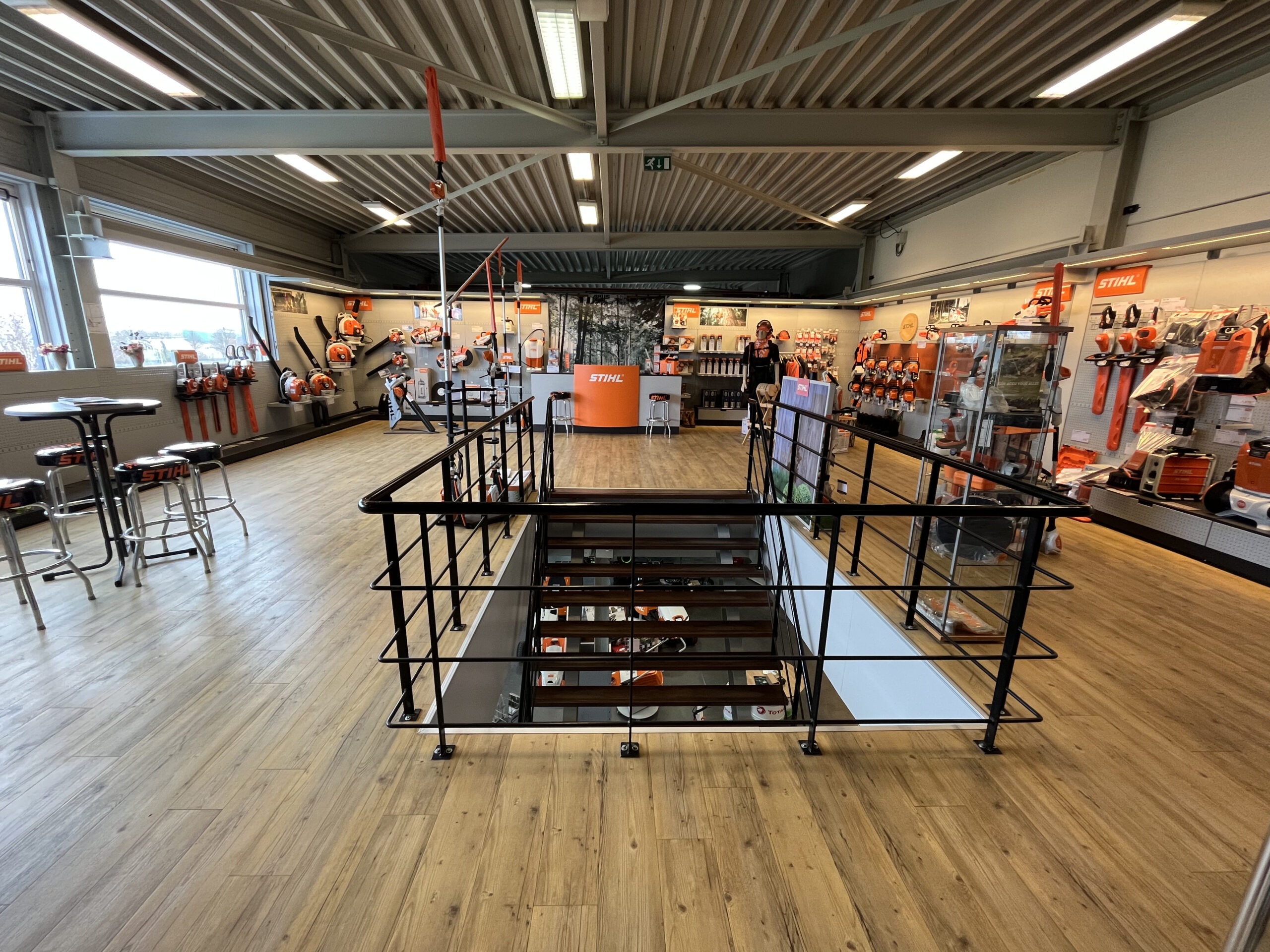Showroom STIHL boven