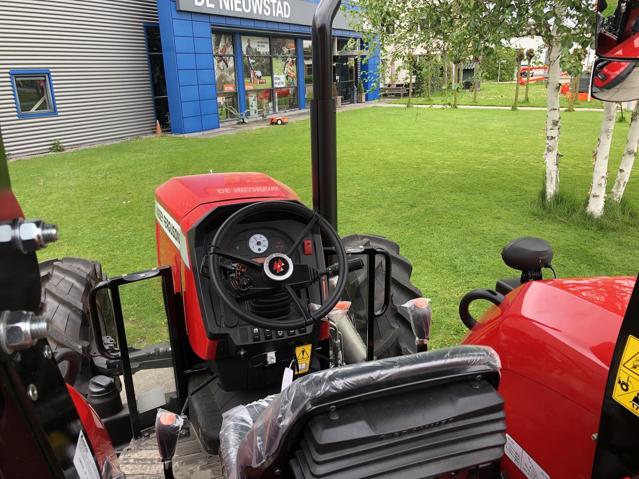 Massey Ferguson 4709 Platform