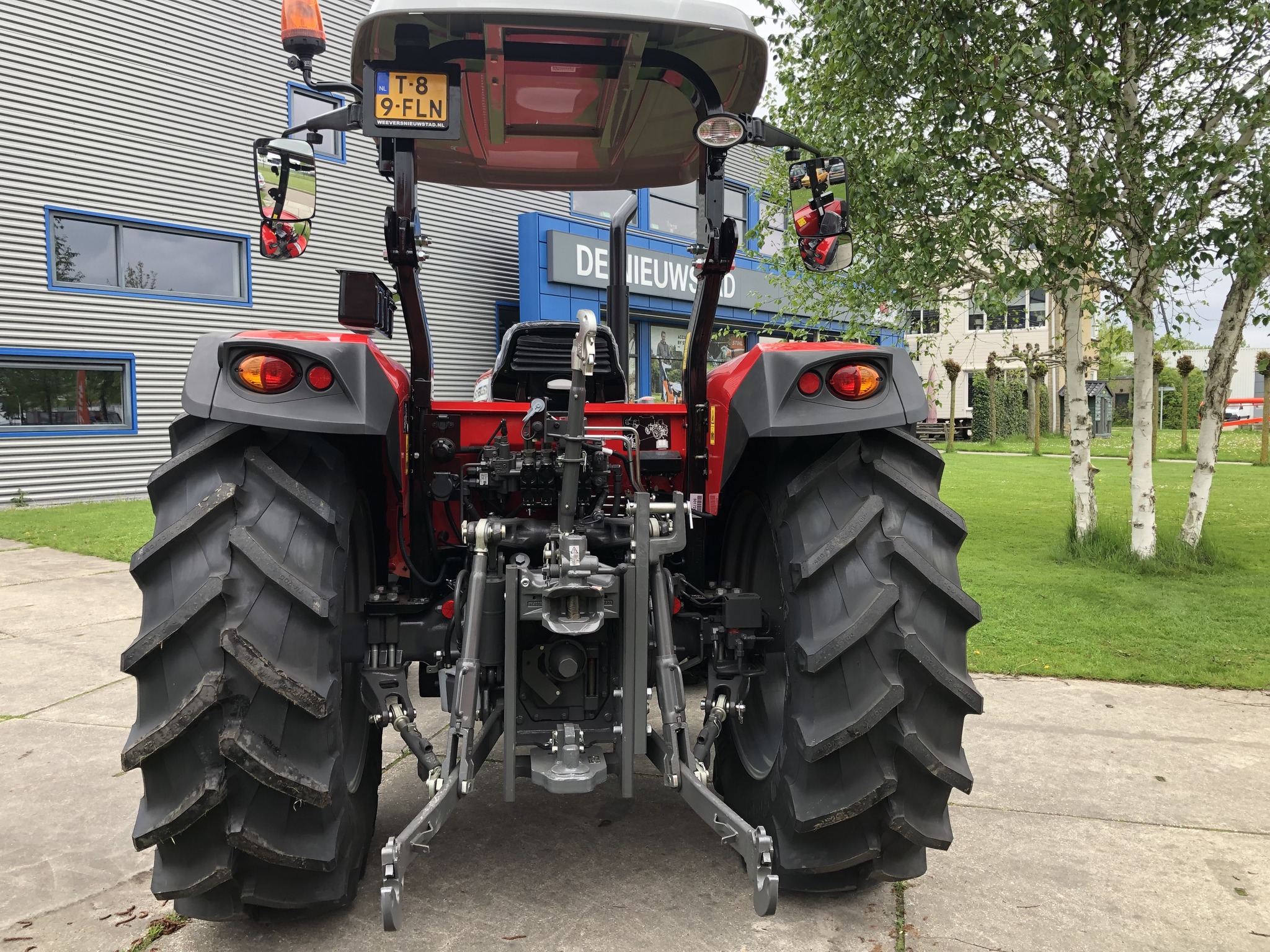 A Massey Ferguson 4709 Platform