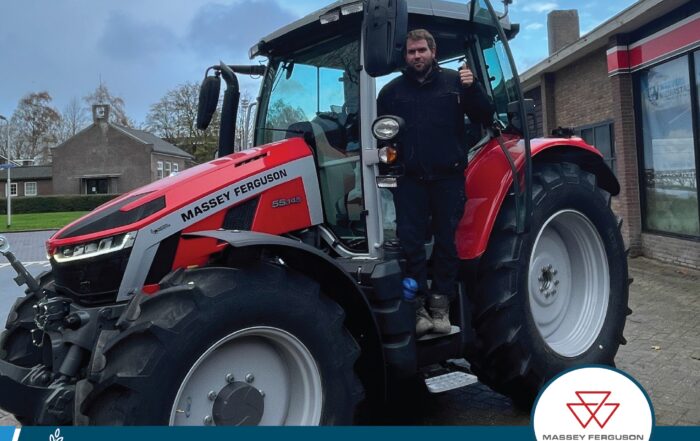 Massey Ferguson 5S.145