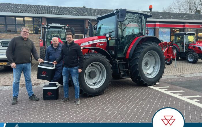 Massey Ferguson 5711M